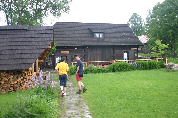 img00169.jpg