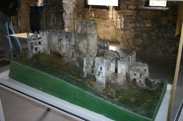 img00246.jpg