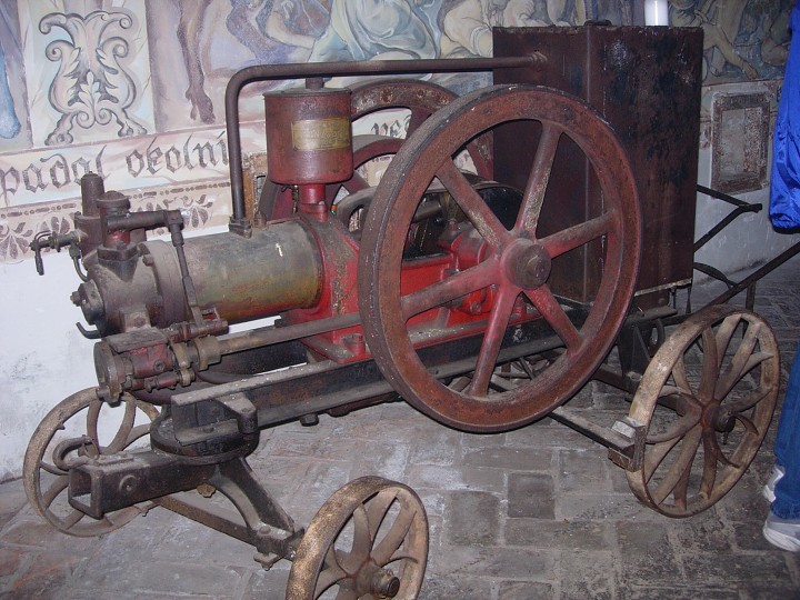 img00244.jpg