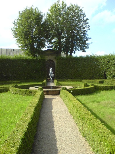 img00178.jpg