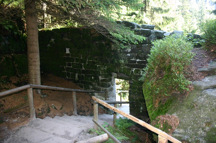 img00211.jpg