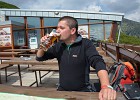 Zasloužené pivko po zdolání Soliska u horní stanice lanovky pod Soliskom.
